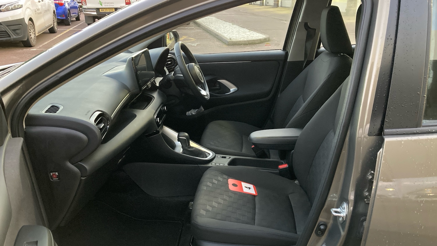 Used Toyota Yaris 2024 for sale - 77025269: Photo 10