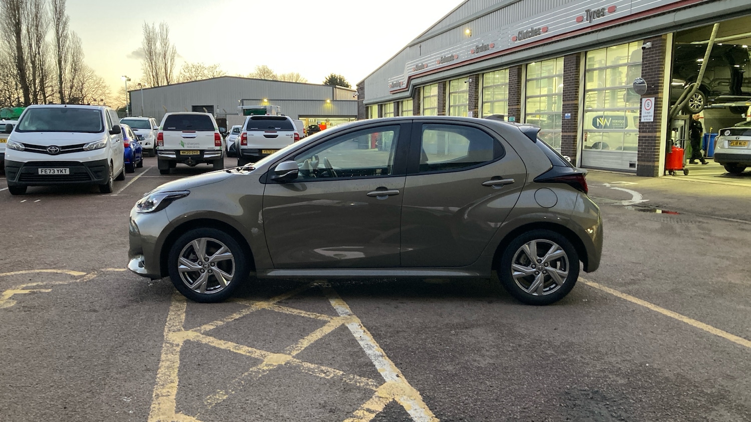 Used Toyota Yaris 2024 for sale - 77025269: Photo 17