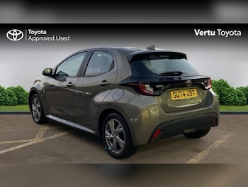 Used Toyota Yaris 2024 for sale - 77025269: Photo
