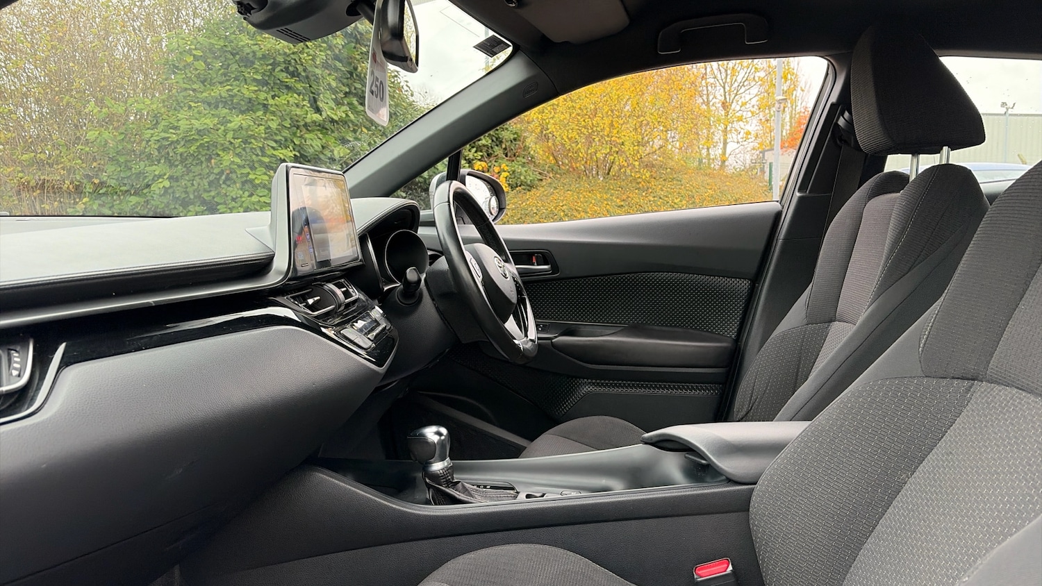 Used Toyota C-HR 2018 for sale - 76542815: Photo 10