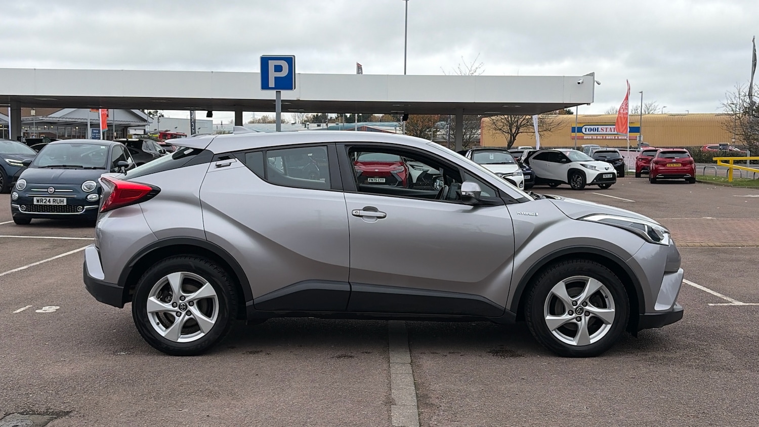 Used Toyota C-HR 2018 for sale - 76542815: Photo 16