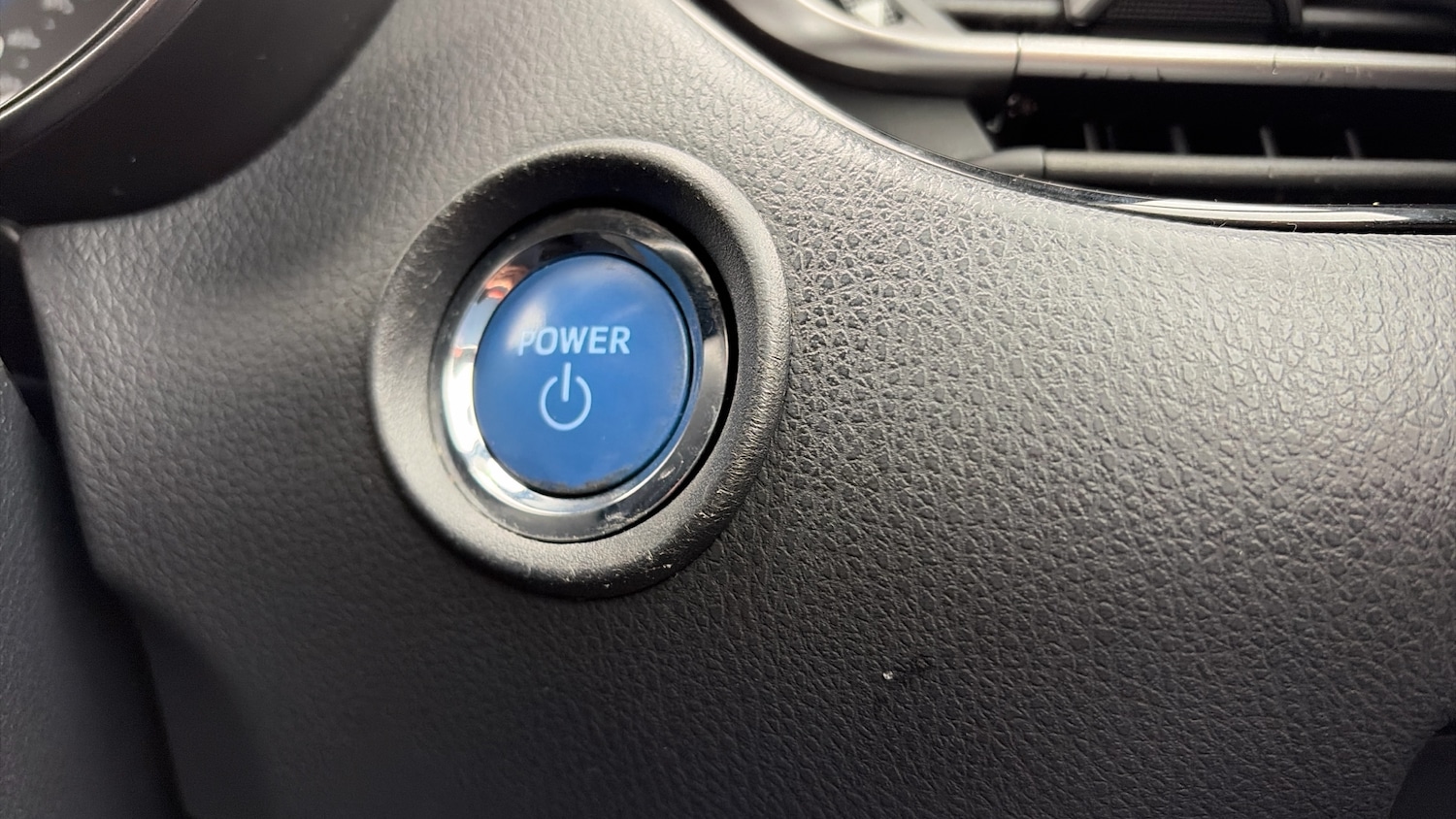 Used Toyota C-HR 2018 for sale - 76542815: Photo 42