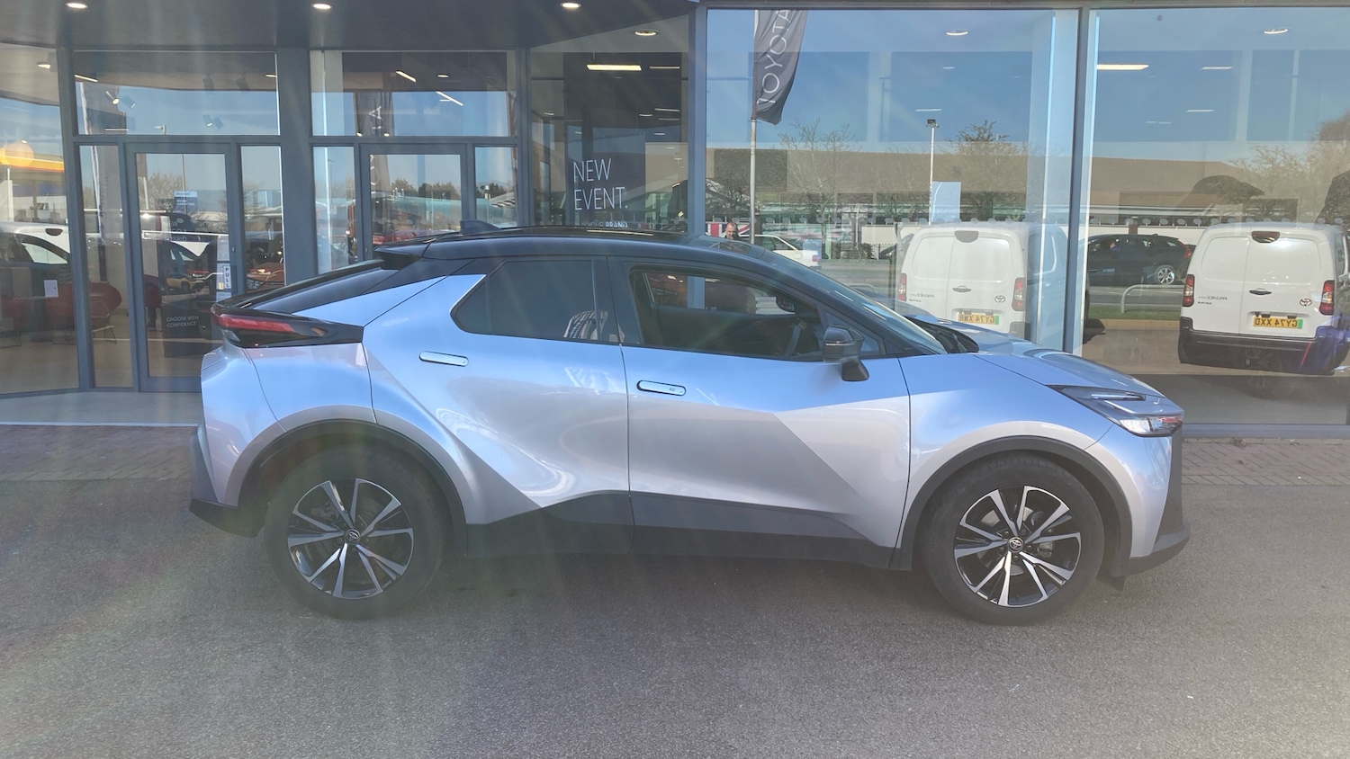 Used Toyota C-HR 2024 for sale - 77999237: Photo 16