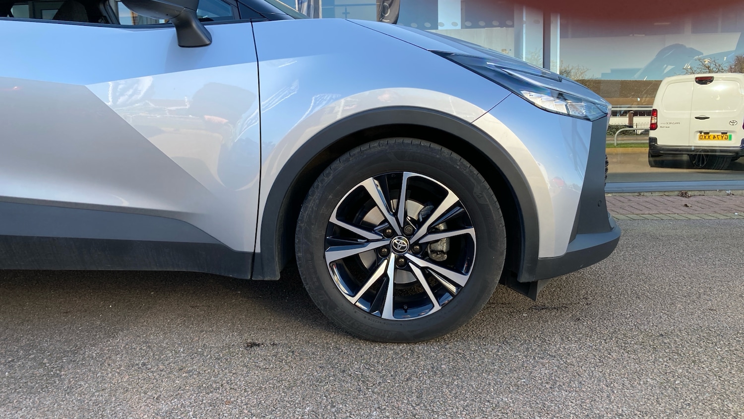 Used Toyota C-HR 2024 for sale - 77999237: Photo 18