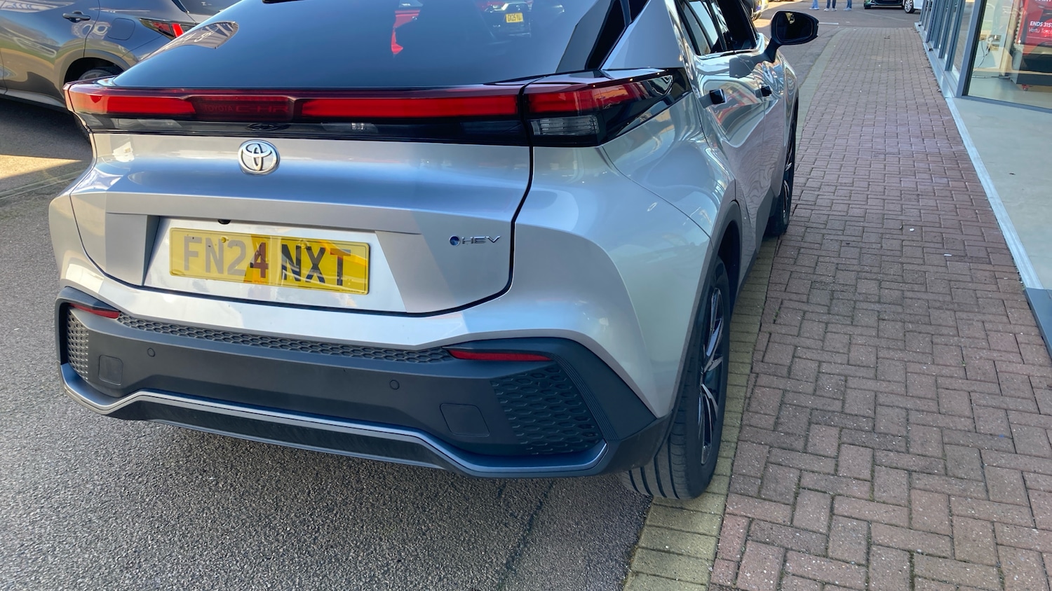 Used Toyota C-HR 2024 for sale - 77999237: Photo 35