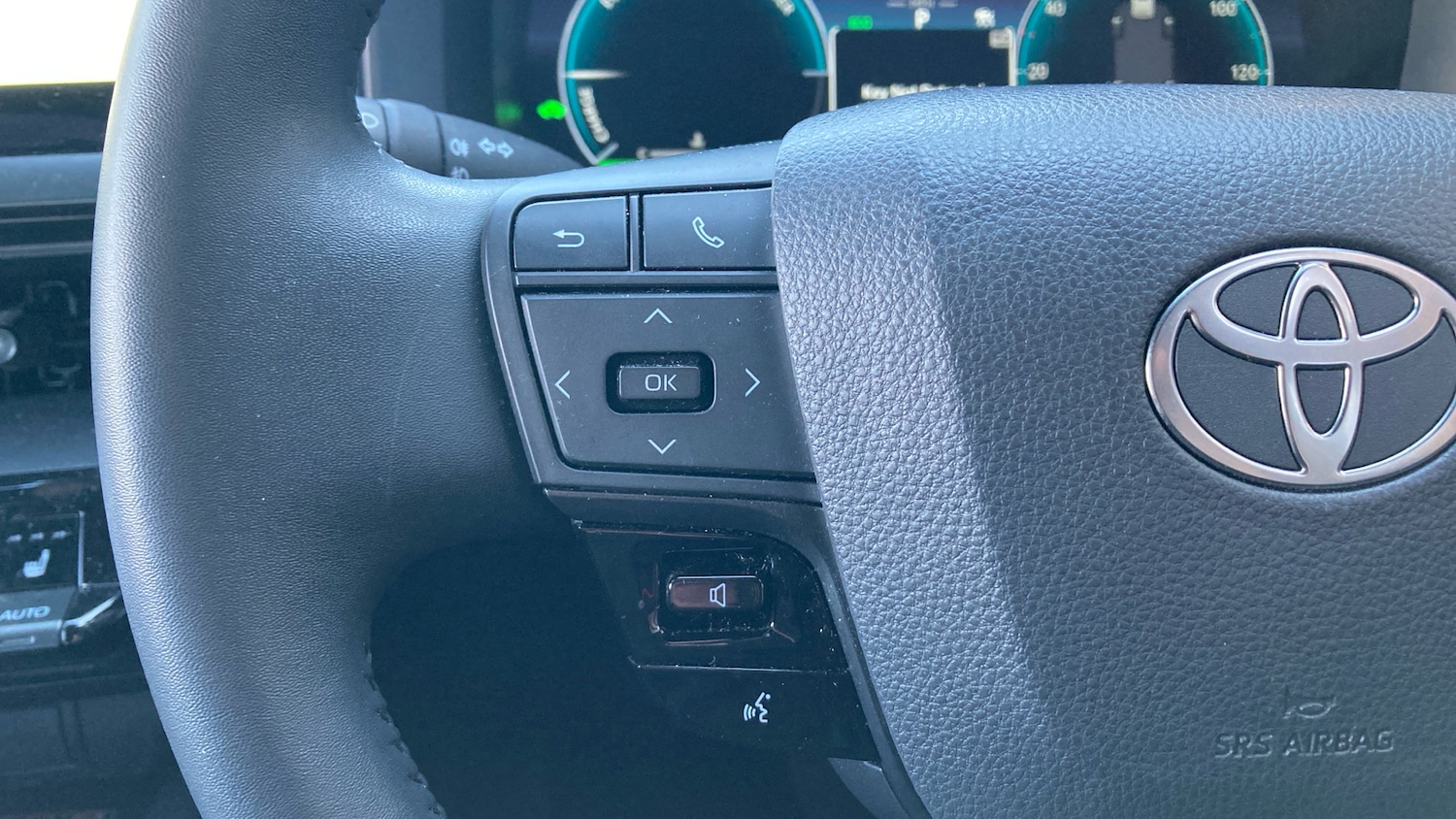 Used Toyota C-HR 2024 for sale - 77999237: Photo 36