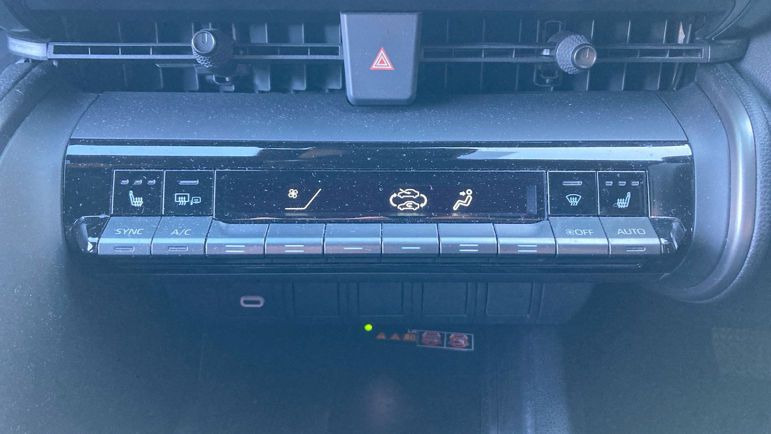 Used Toyota C-HR 2024 for sale - 77999237: Photo 42