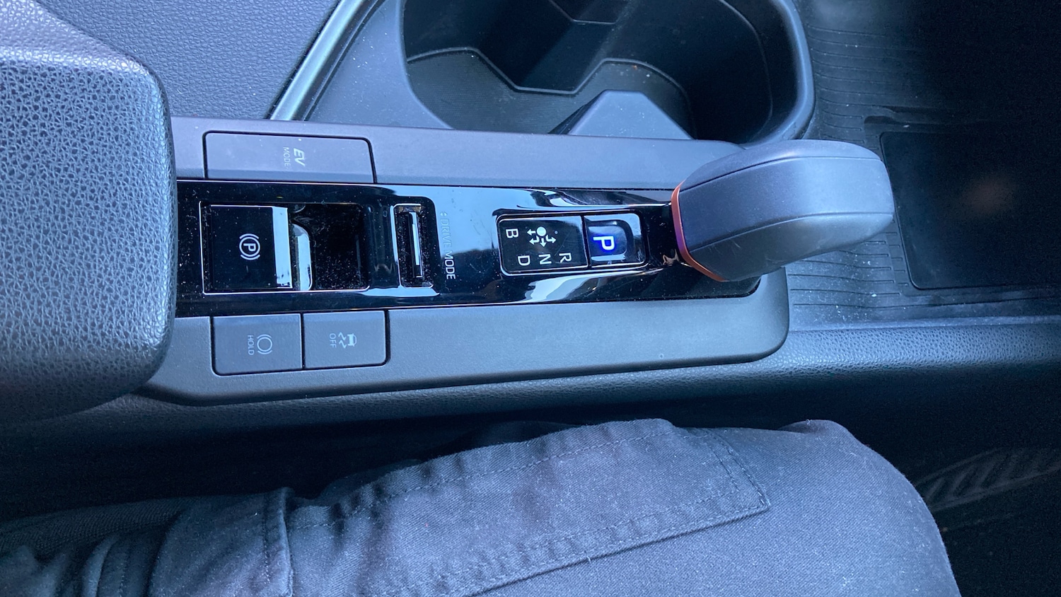 Used Toyota C-HR 2024 for sale - 77999237: Photo 44