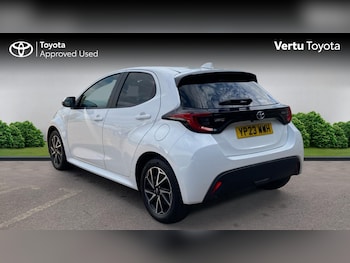Used Toyota Yaris 2023 for sale - 78918081: Photo