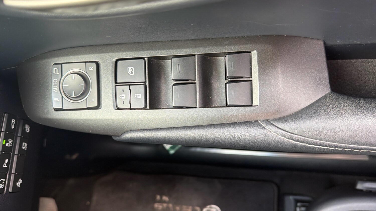 Used Lexus NX 2016 for sale - 77903776: Photo 31