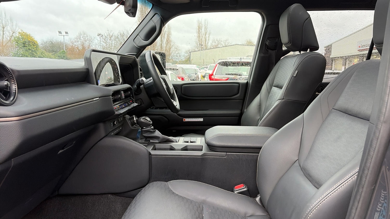 Used Toyota Land Cruiser 2024 for sale - 76921189: Photo 10