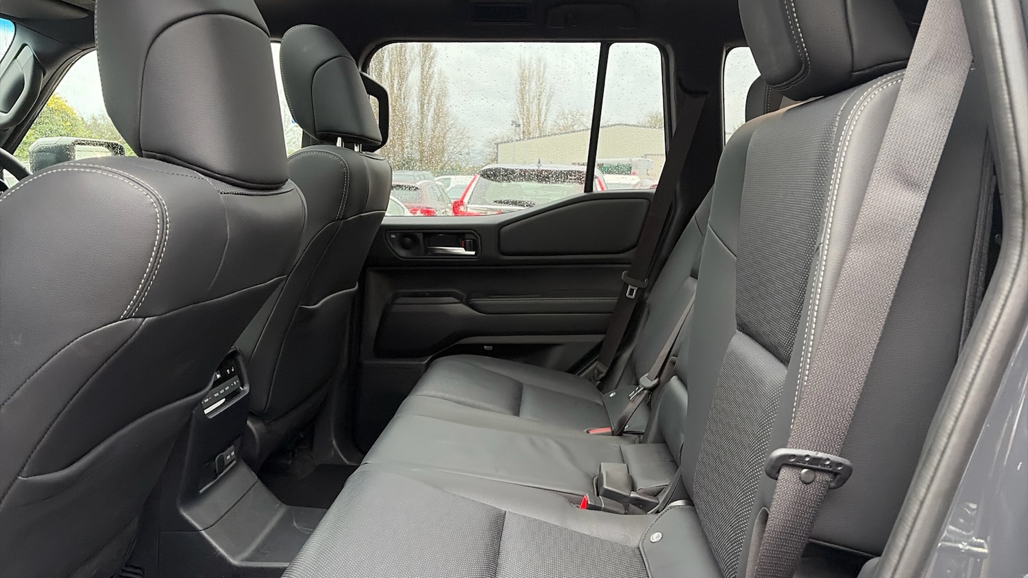 Used Toyota Land Cruiser 2024 for sale - 76921189: Photo 13