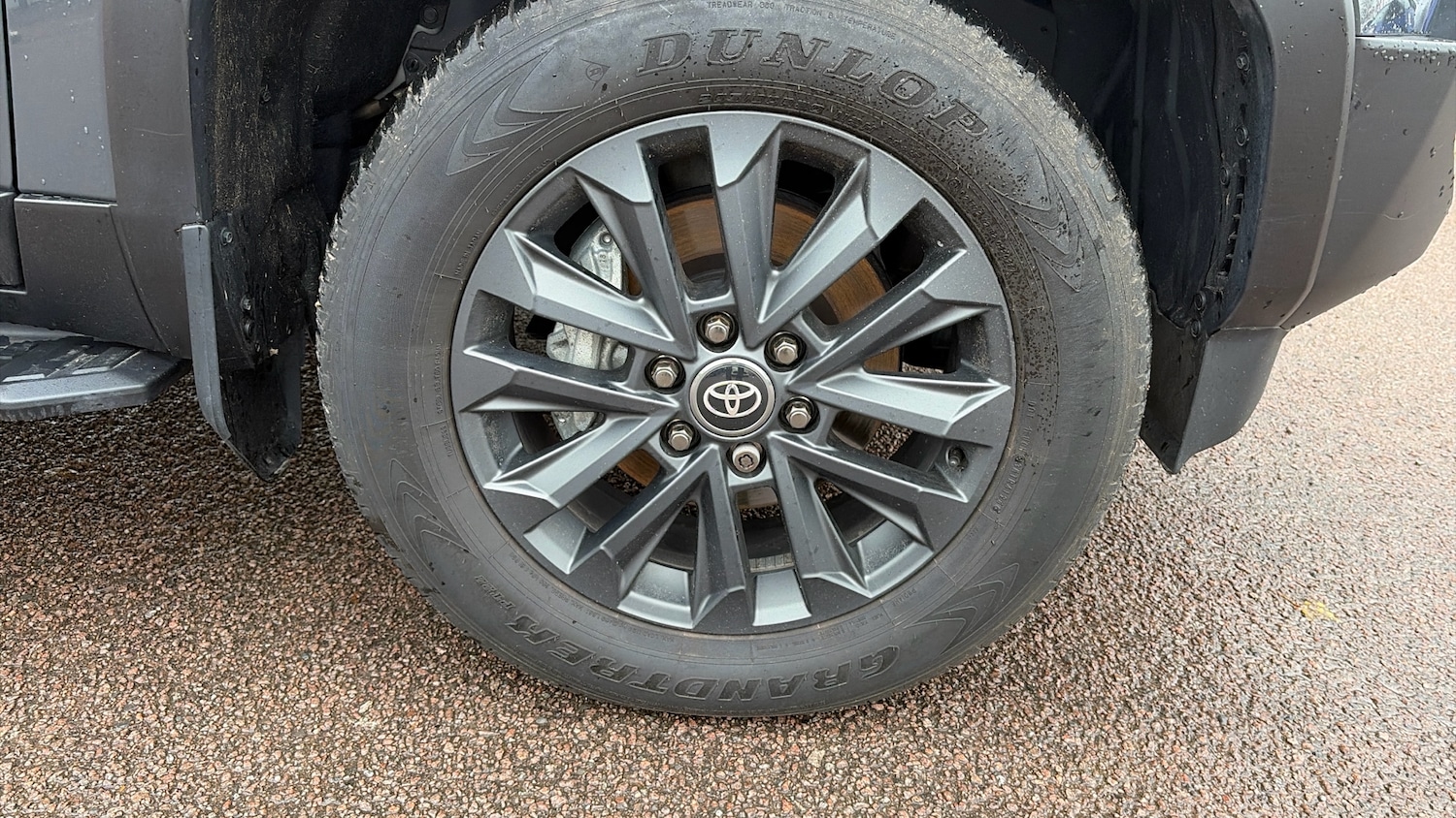 Used Toyota Land Cruiser 2024 for sale - 76921189: Photo 40