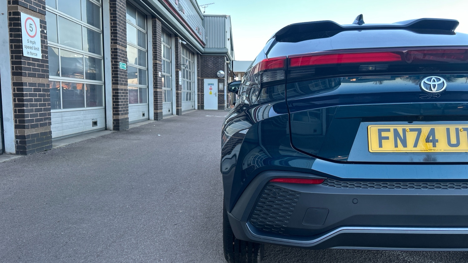 Used Toyota C-HR 2024 for sale - 77945952: Photo 27