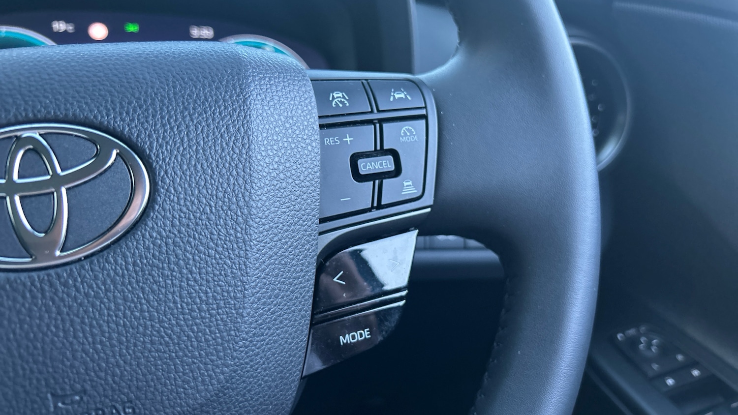 Used Toyota C-HR 2024 for sale - 77945952: Photo 35