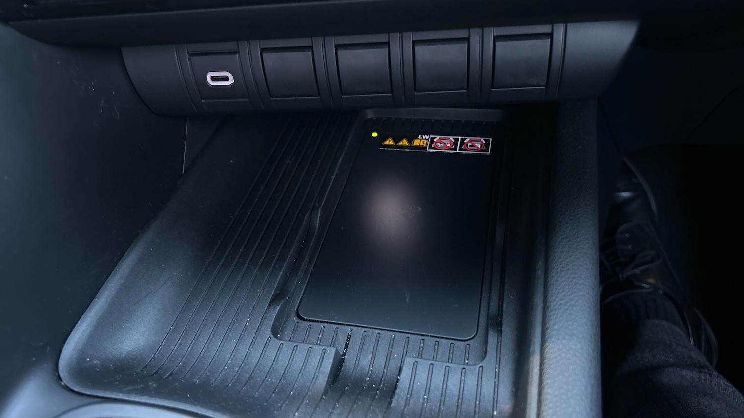 Used Toyota C-HR 2024 for sale - 77945952: Photo 39