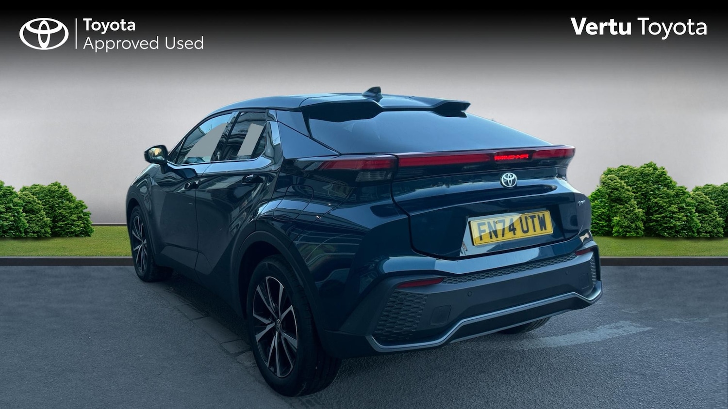 Used Toyota C-HR 2024 for sale - 77945952: Photo 4