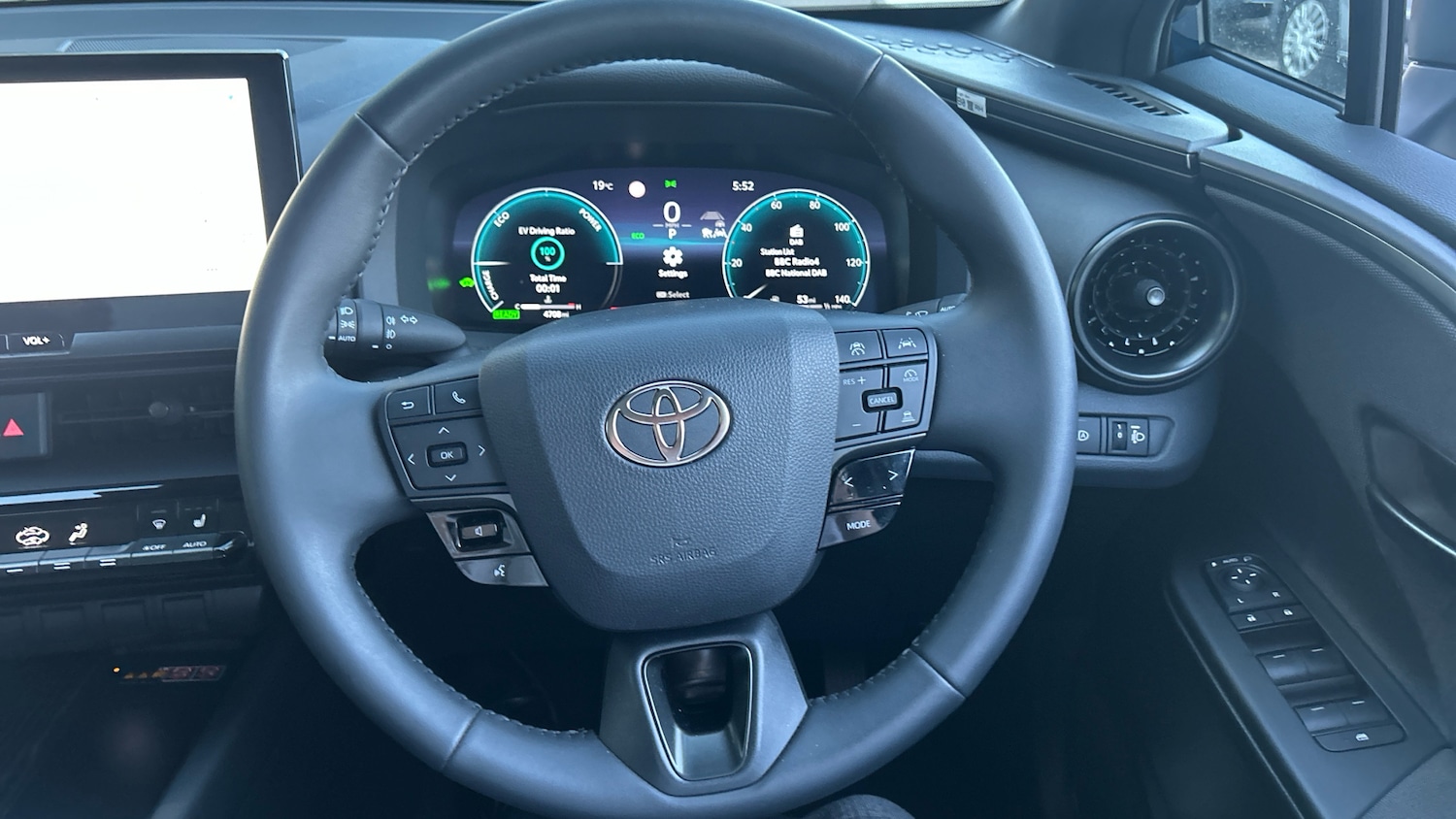 Used Toyota C-HR 2024 for sale - 77945952: Photo 6