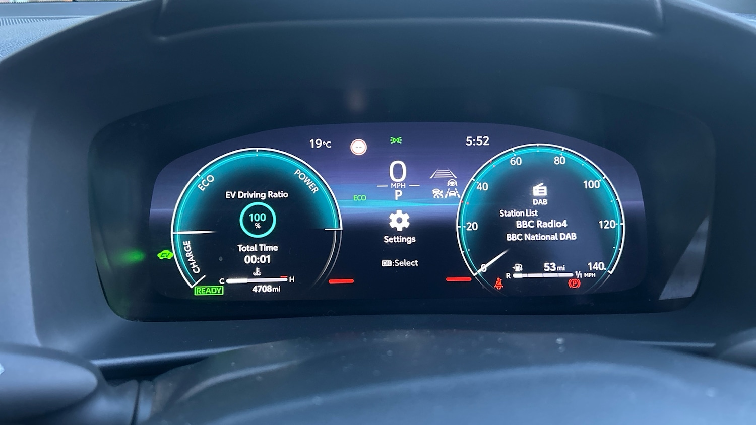 Used Toyota C-HR 2024 for sale - 77945952: Photo 9