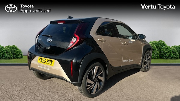 Used Toyota Aygo X 2025 for sale - 76181914: Photo 2