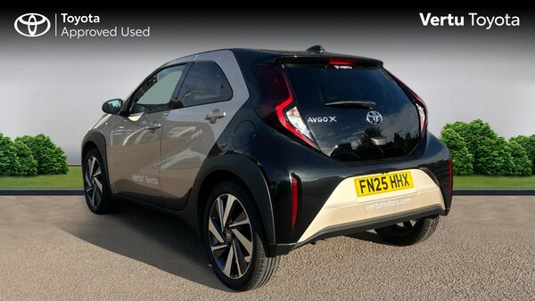 Used Toyota Aygo X 2025 for sale - 76181914: Photo 4
