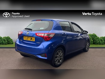 Used Toyota Yaris 2017 for sale - 76792926: Photo