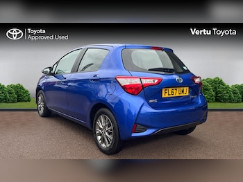 Used Toyota Yaris 2017 for sale - 76792926: Photo