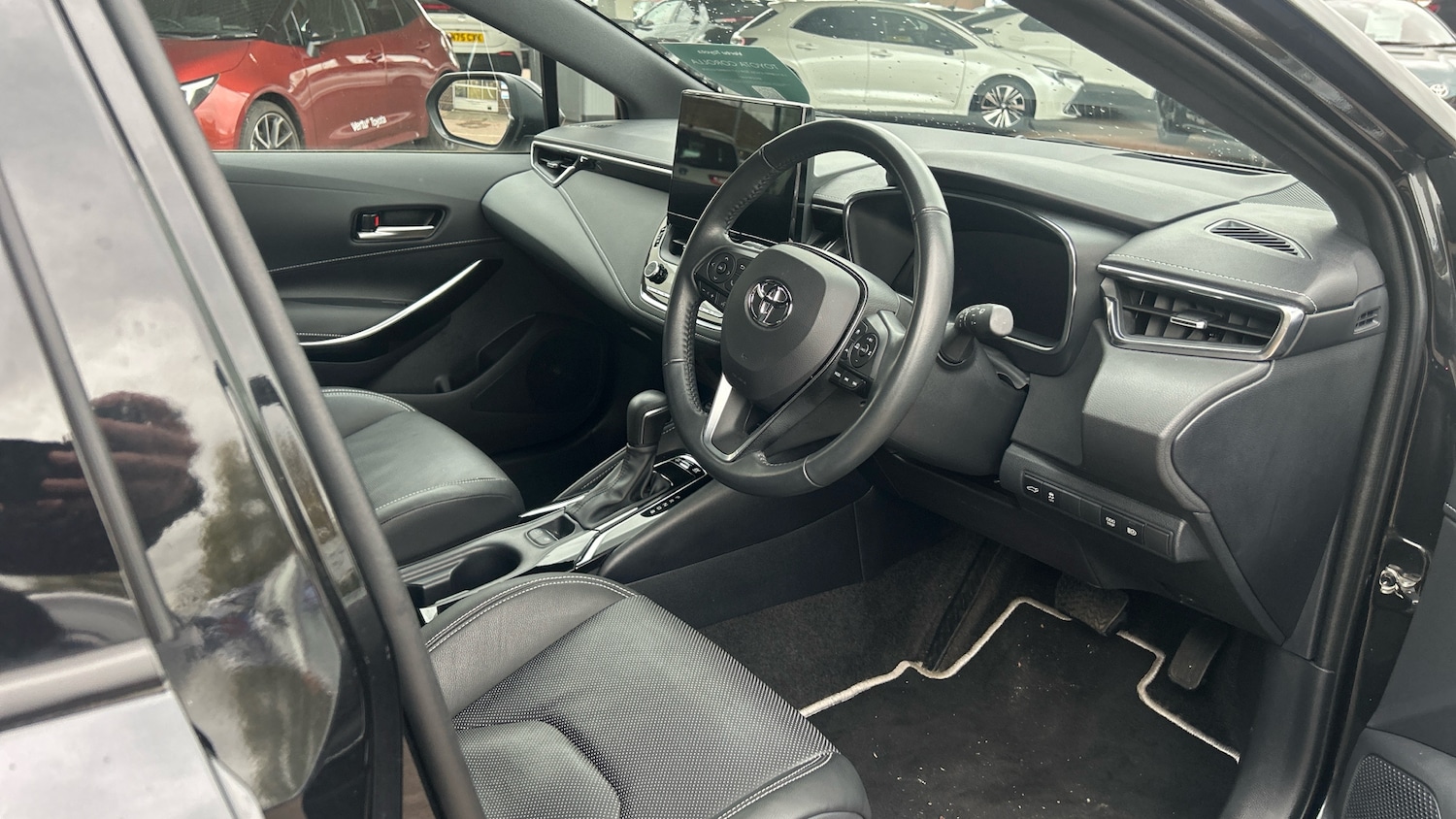 Used Toyota Corolla 2024 for sale - 76422250: Photo 11