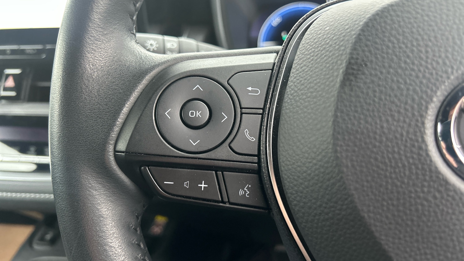 Used Toyota Corolla 2024 for sale - 76422250: Photo 31