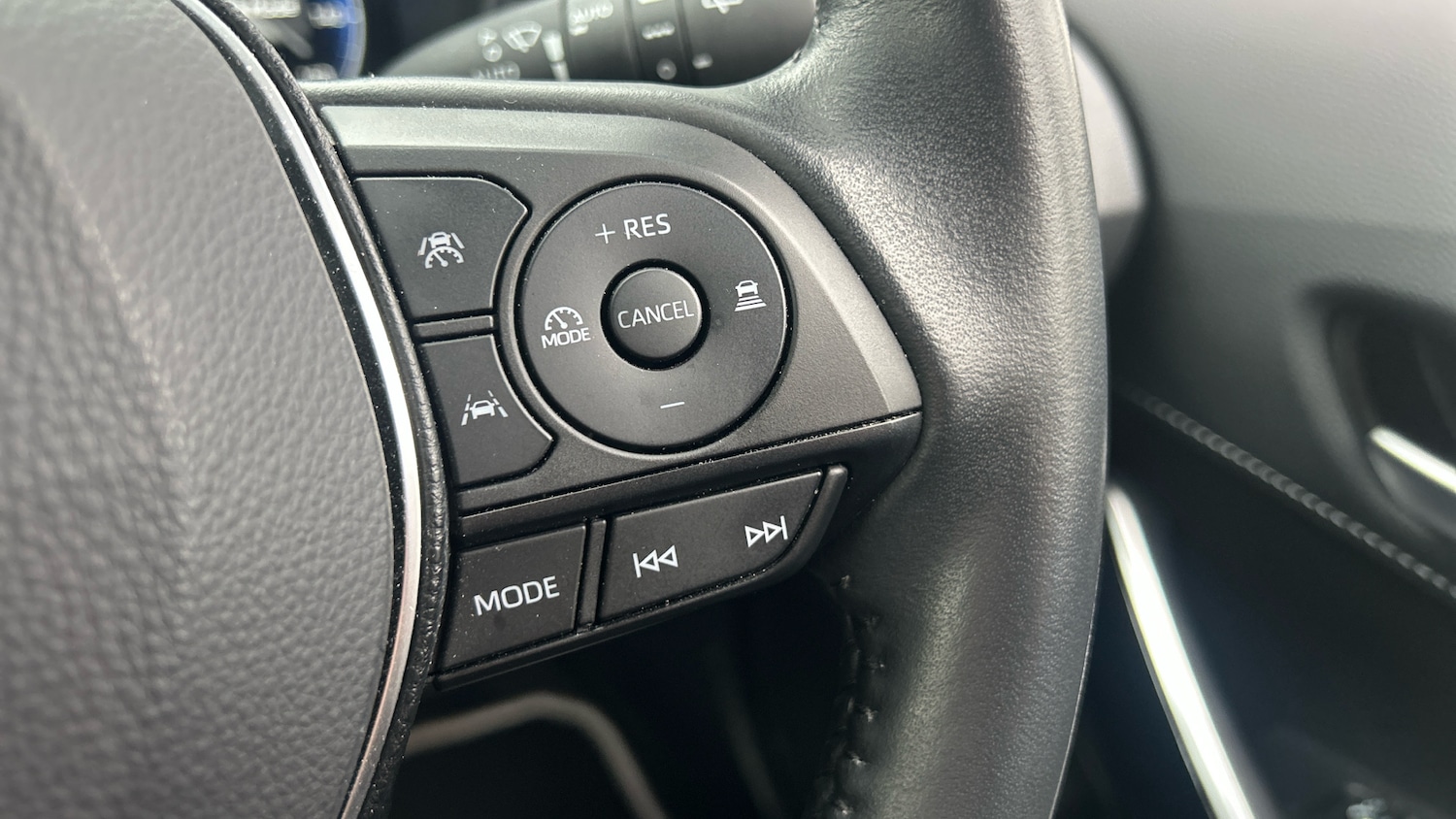 Used Toyota Corolla 2024 for sale - 76422250: Photo 33