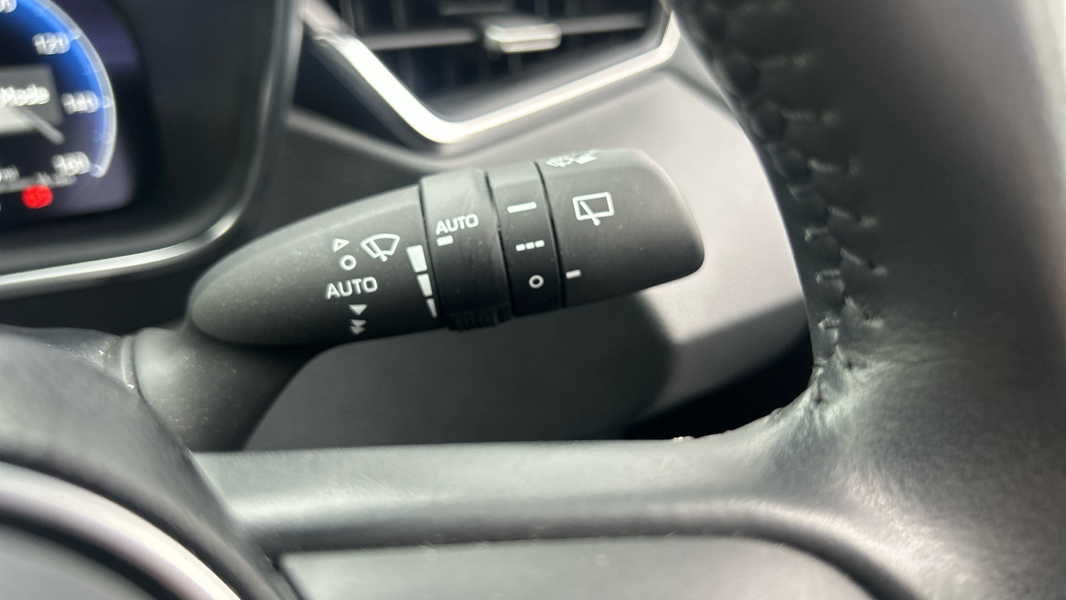 Used Toyota Corolla 2024 for sale - 76422250: Photo 34