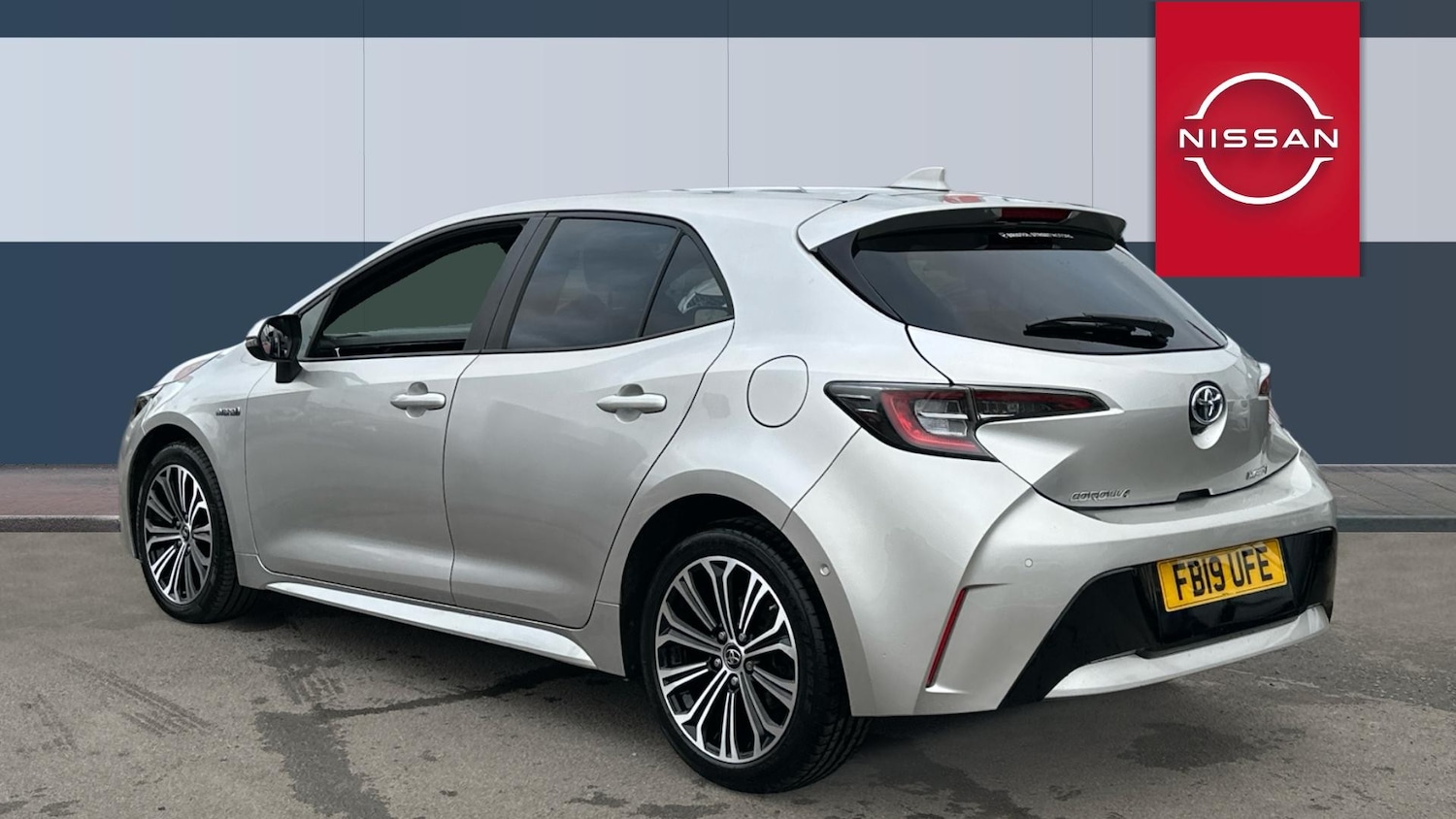 Used Toyota Corolla 2019 for sale - 77781390: Photo 2