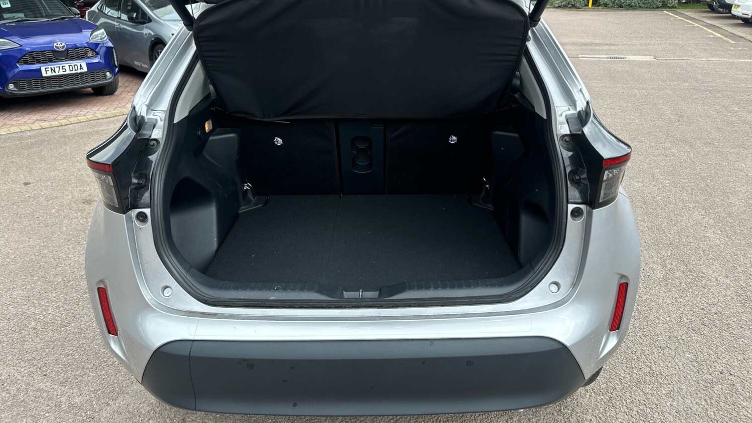 Used Toyota Yaris Cross 2023 for sale - 77935164: Photo 14