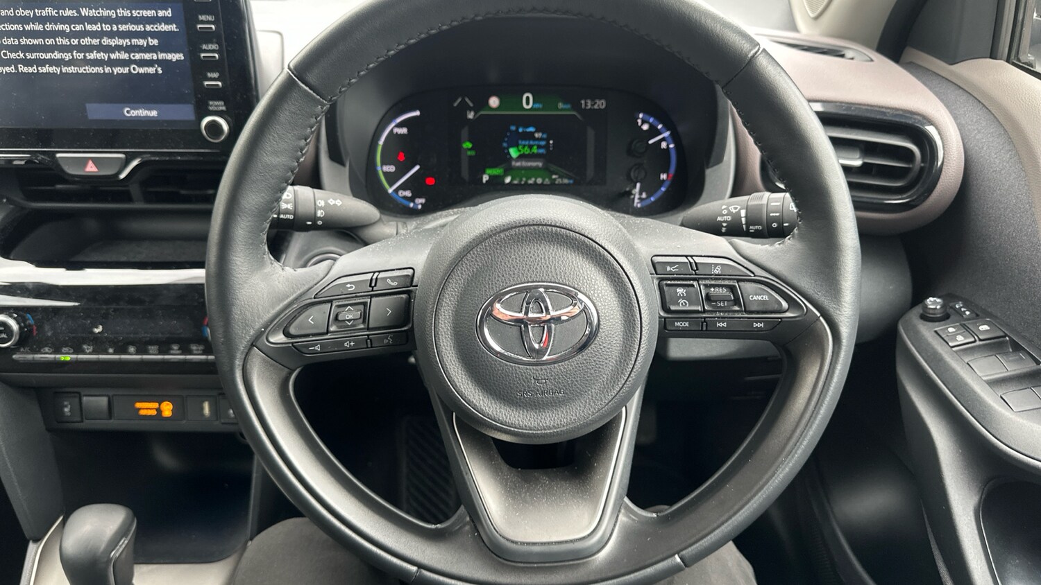 Used Toyota Yaris Cross 2023 for sale - 77935164: Photo 8