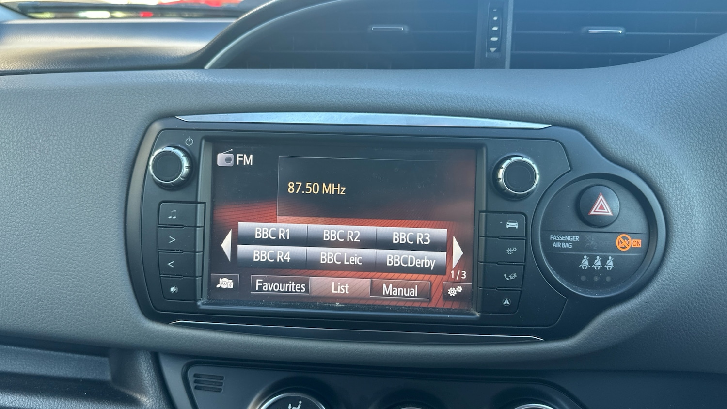 Used Toyota Yaris 2017 for sale - 78152854: Photo 22