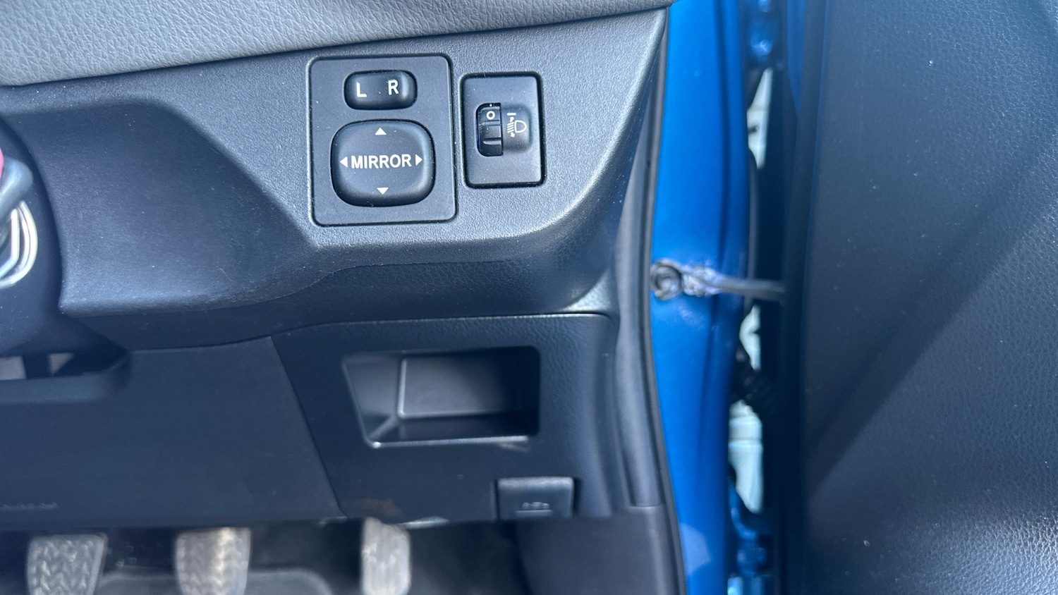 Used Toyota Yaris 2017 for sale - 78152854: Photo 37