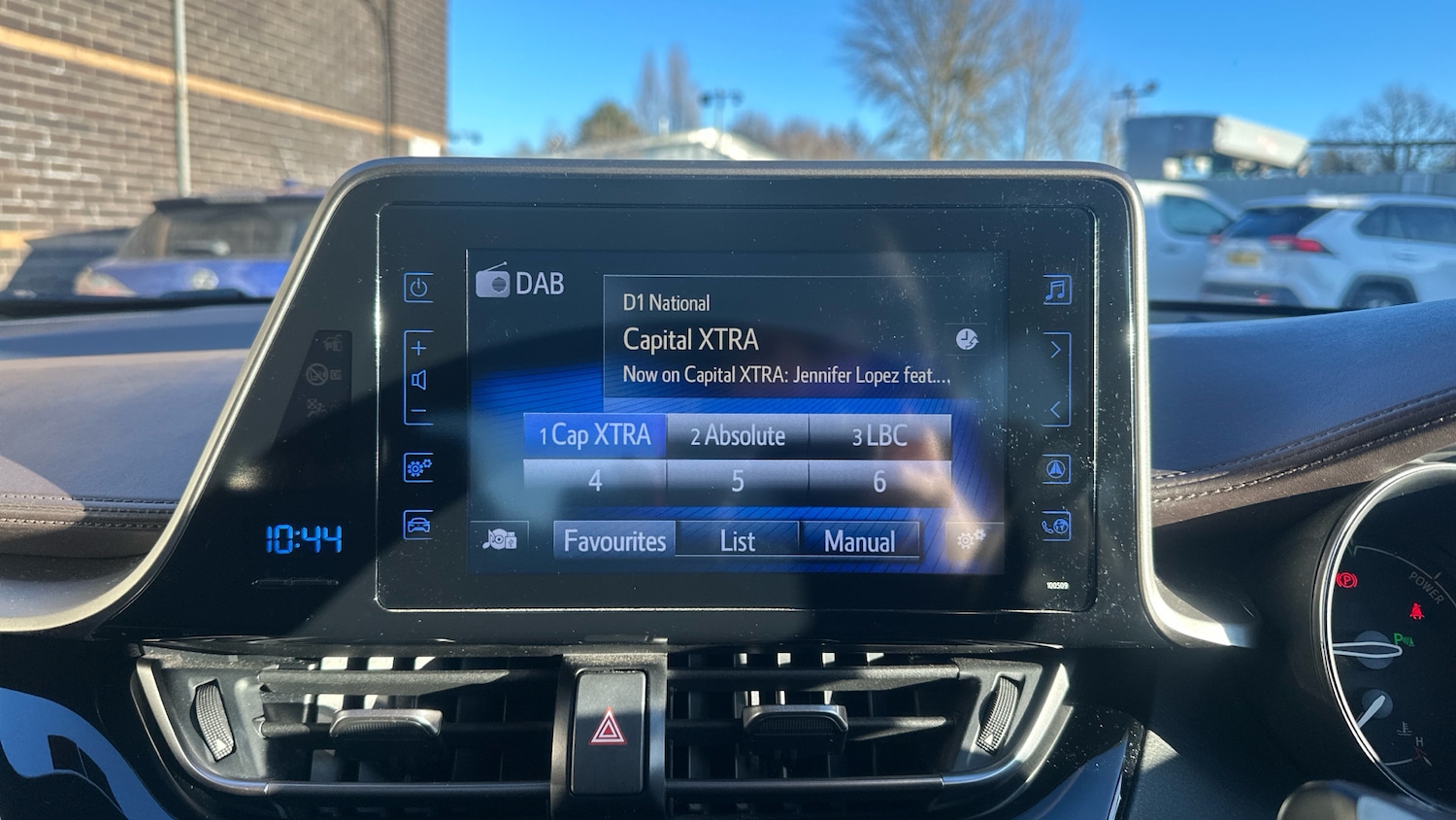 Used Toyota C-HR 2018 for sale - 77189107: Photo 32