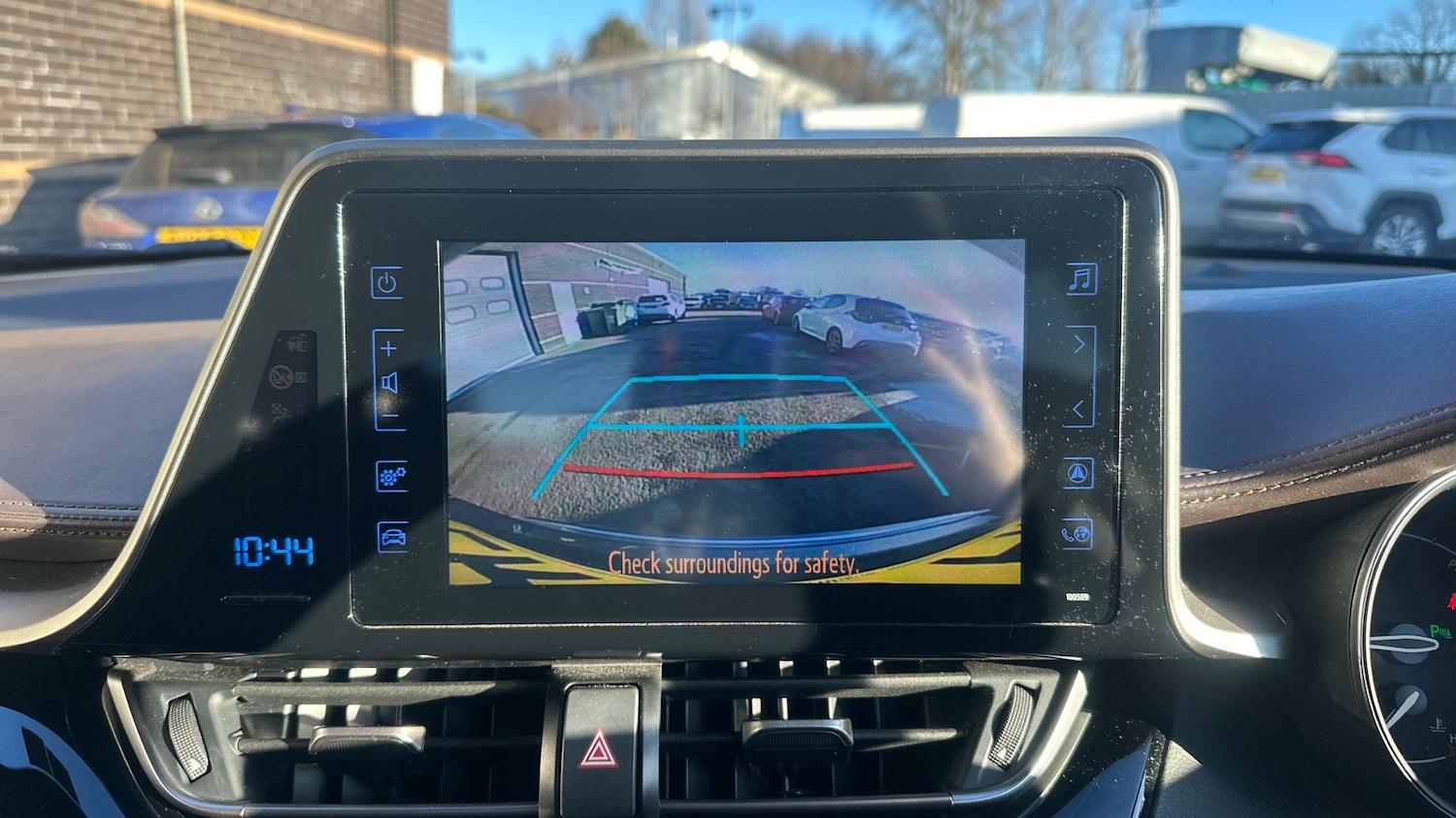 Used Toyota C-HR 2018 for sale - 77189107: Photo 34