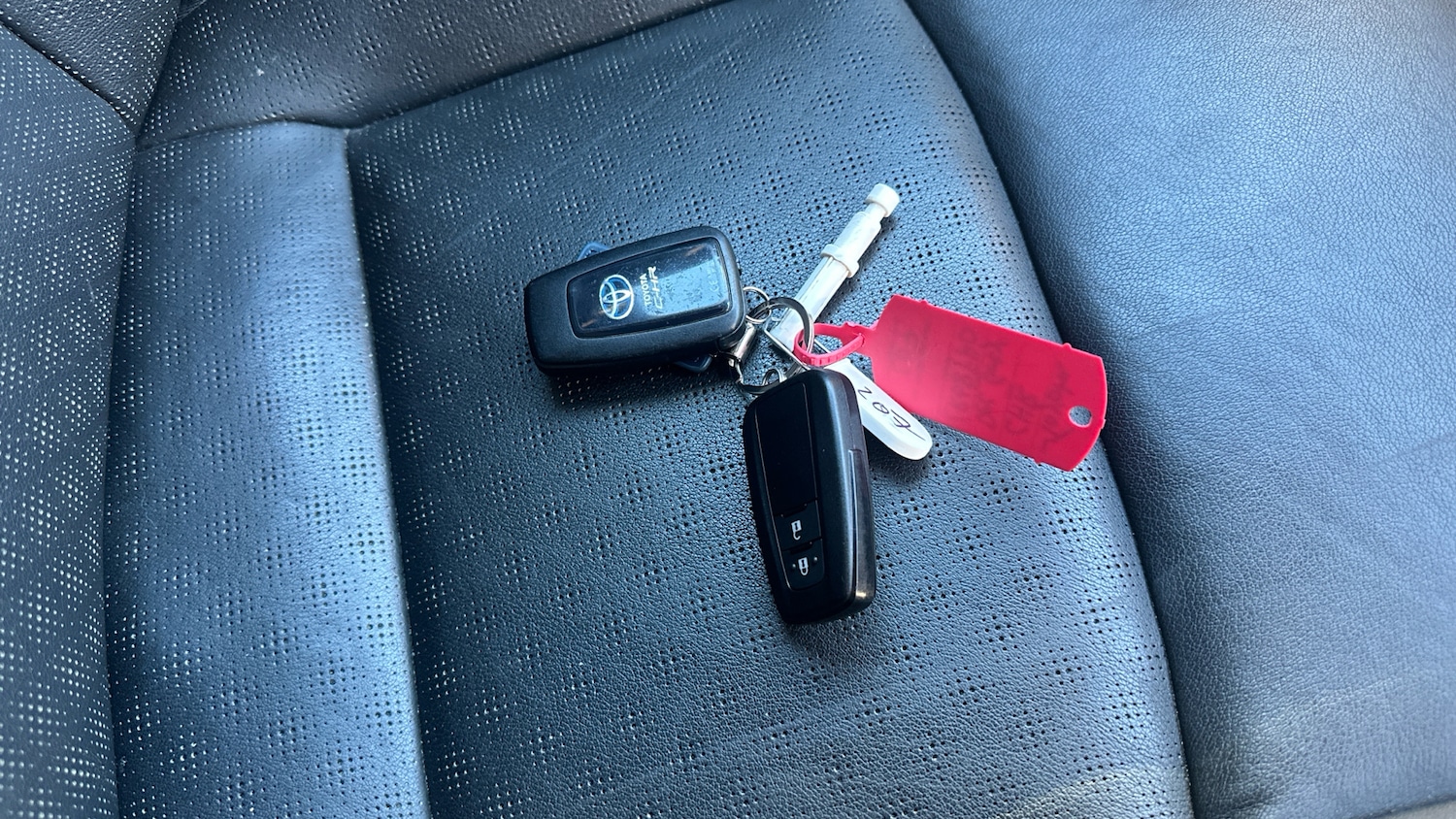 Used Toyota C-HR 2018 for sale - 77189107: Photo 35