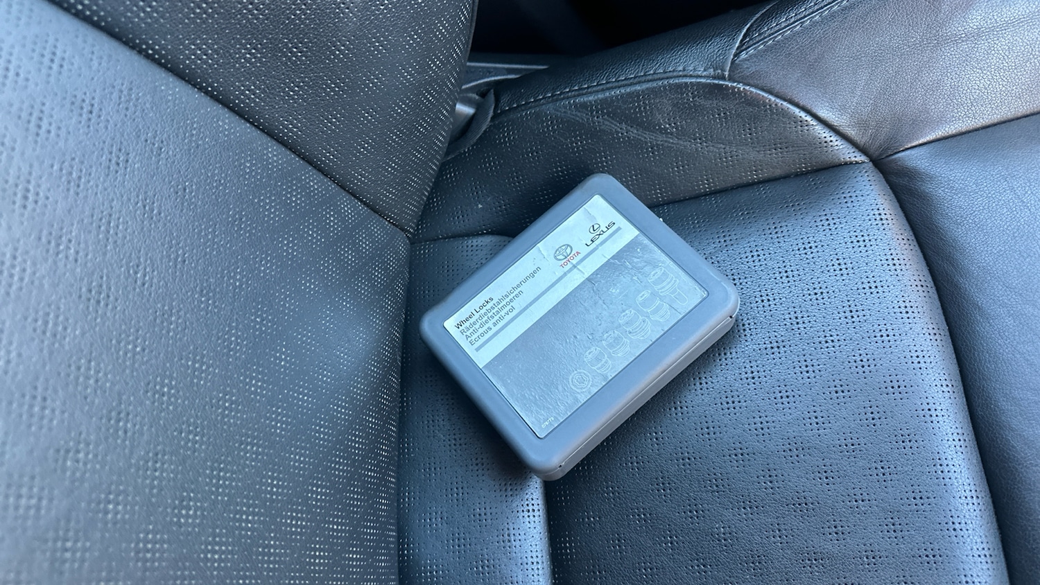 Used Toyota C-HR 2018 for sale - 77189107: Photo 38