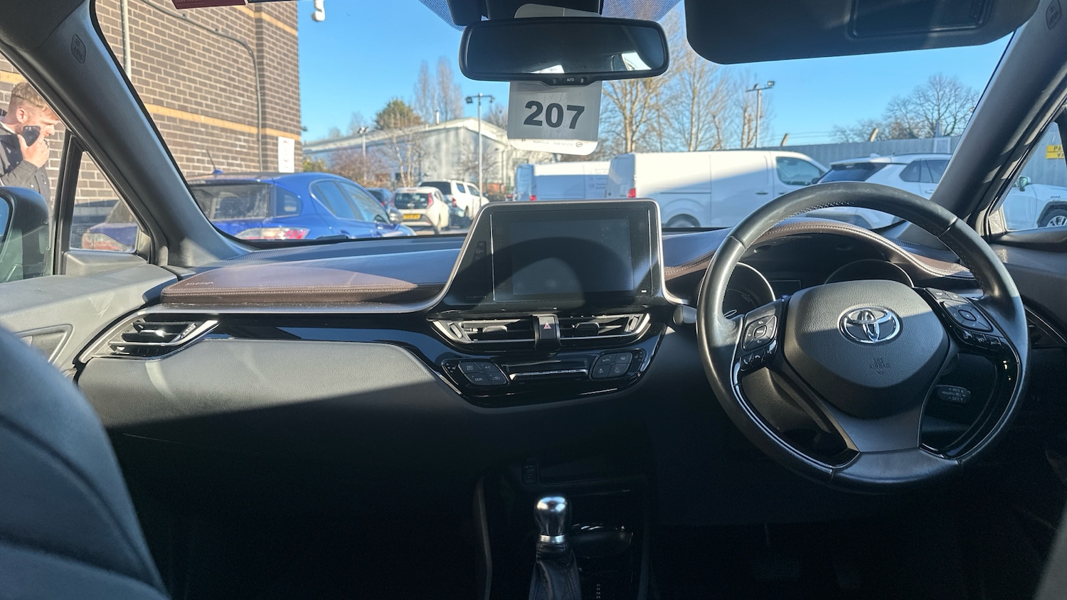 Used Toyota C-HR 2018 for sale - 77189107: Photo 5