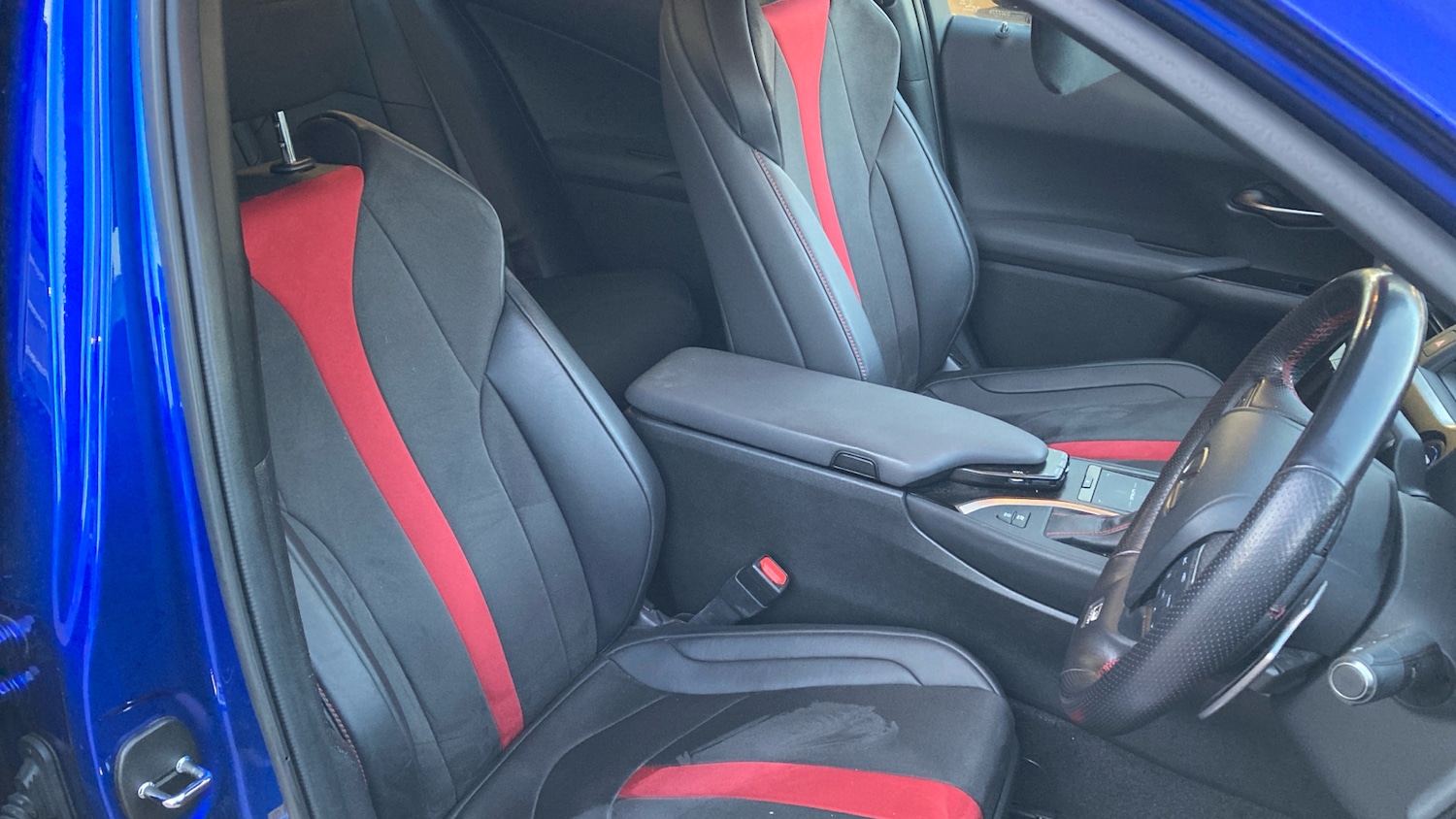 Used Lexus UX 2019 for sale - 78013805: Photo 32