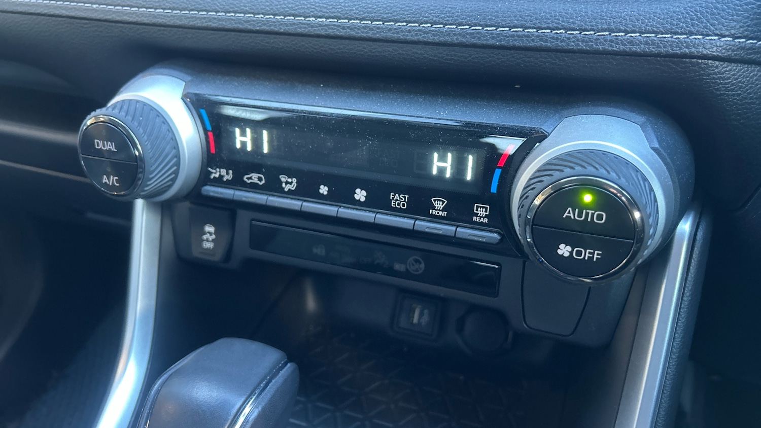 Used Toyota RAV4 2023 for sale - 77089692: Photo 40