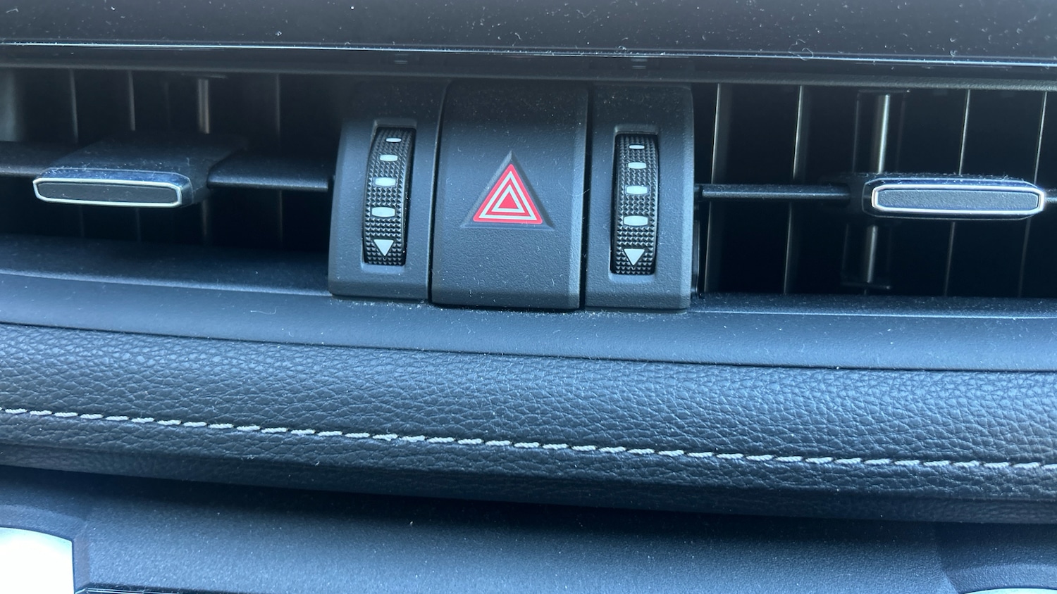 Used Toyota RAV4 2023 for sale - 77089692: Photo 41