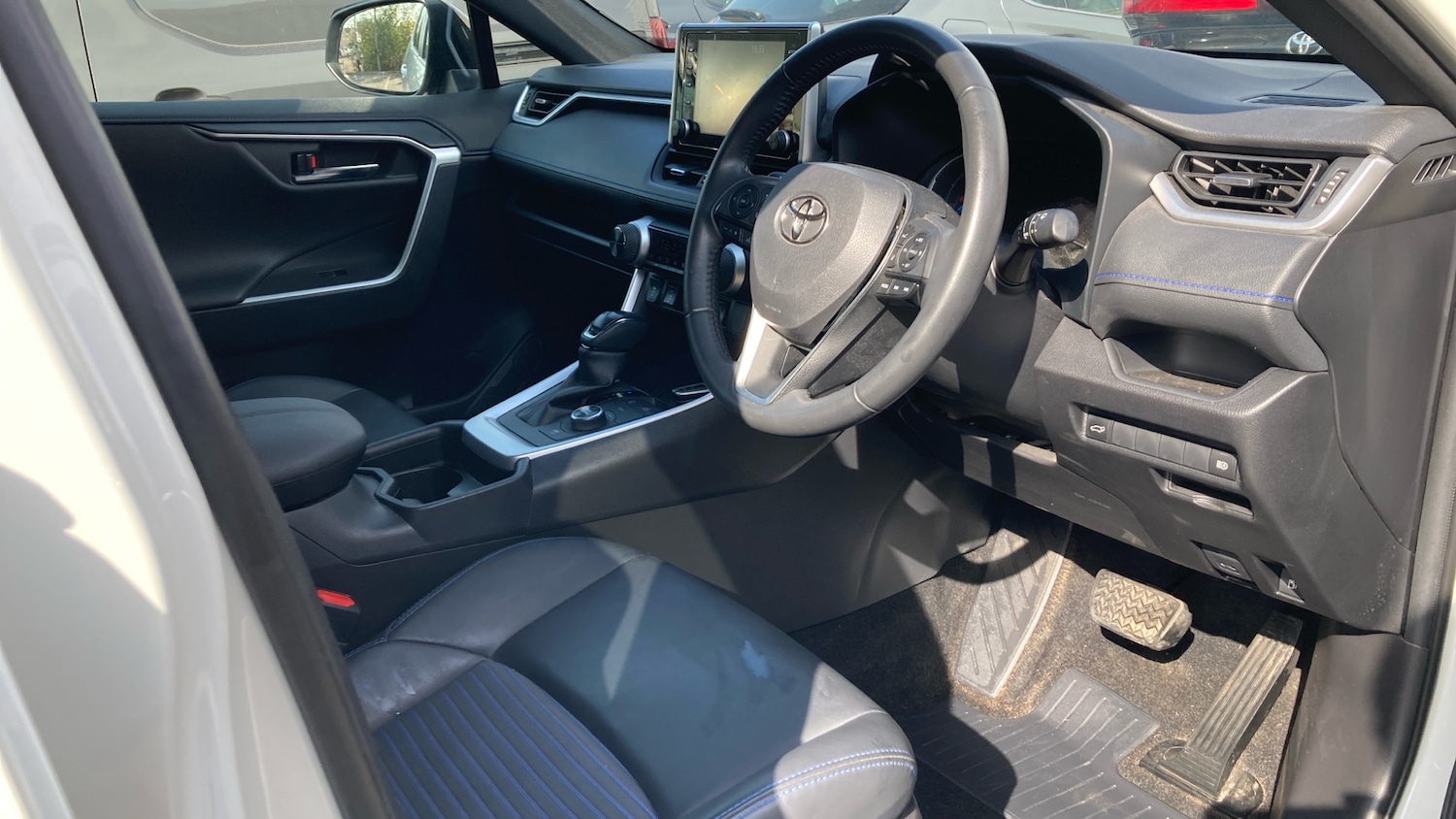 Used Toyota RAV4 2021 for sale - 76681590: Photo 11