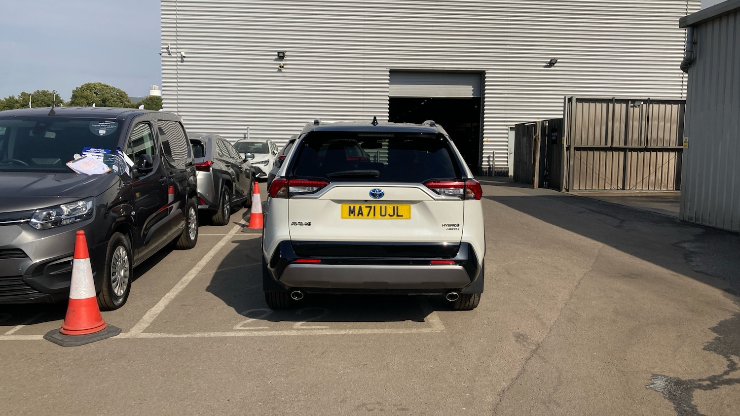 Used Toyota RAV4 2021 for sale - 76681590: Photo 19