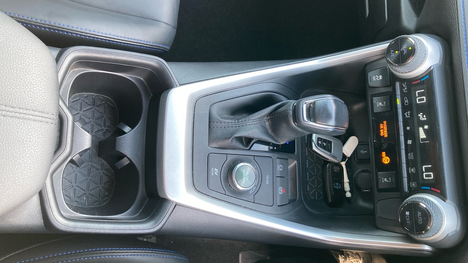 Used Toyota RAV4 2021 for sale - 76681590: Photo 31