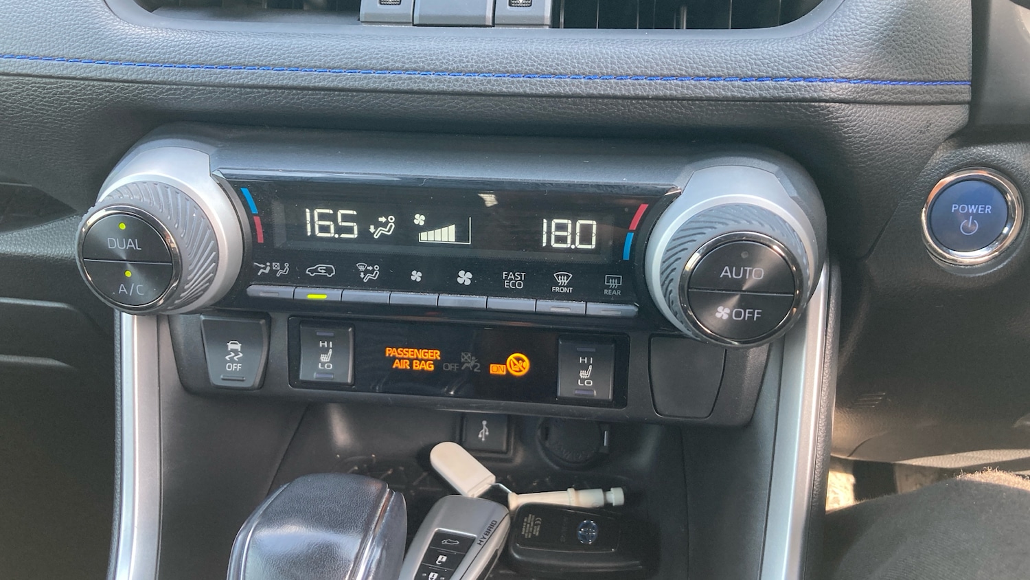 Used Toyota RAV4 2021 for sale - 76681590: Photo 32