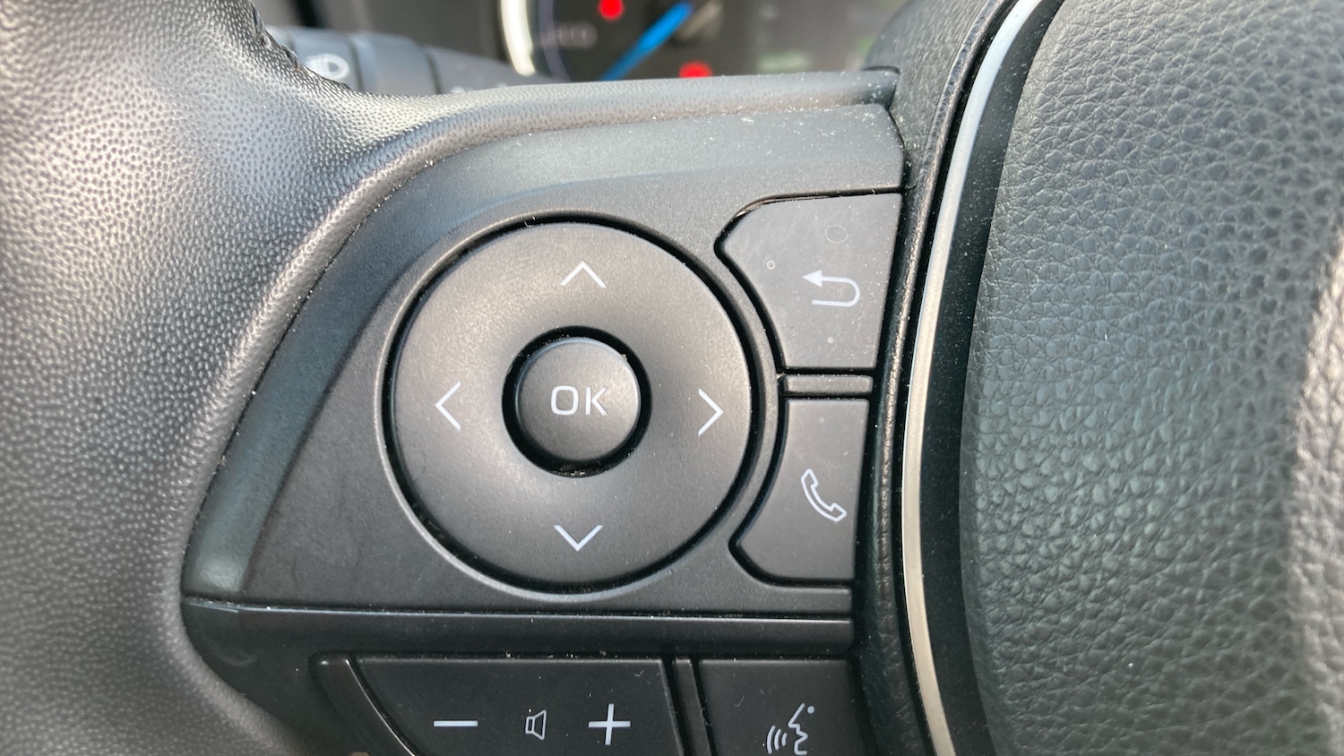 Used Toyota RAV4 2021 for sale - 76681590: Photo 34