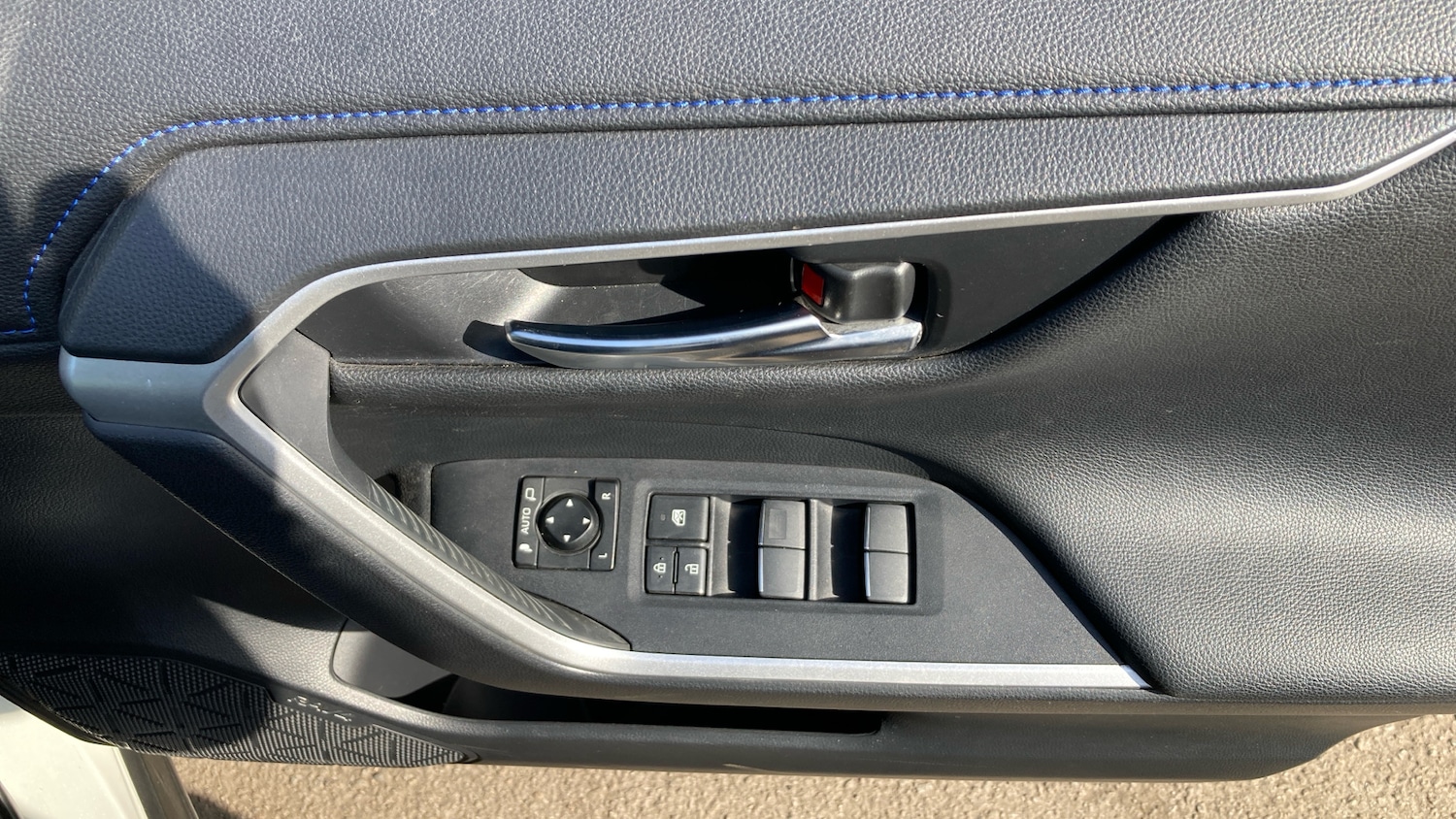 Used Toyota RAV4 2021 for sale - 76681590: Photo 36